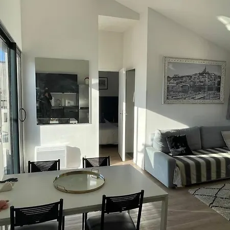 Superbe Appartement Grande Terrasse Vue Notre Dame Marseille Exterior photo